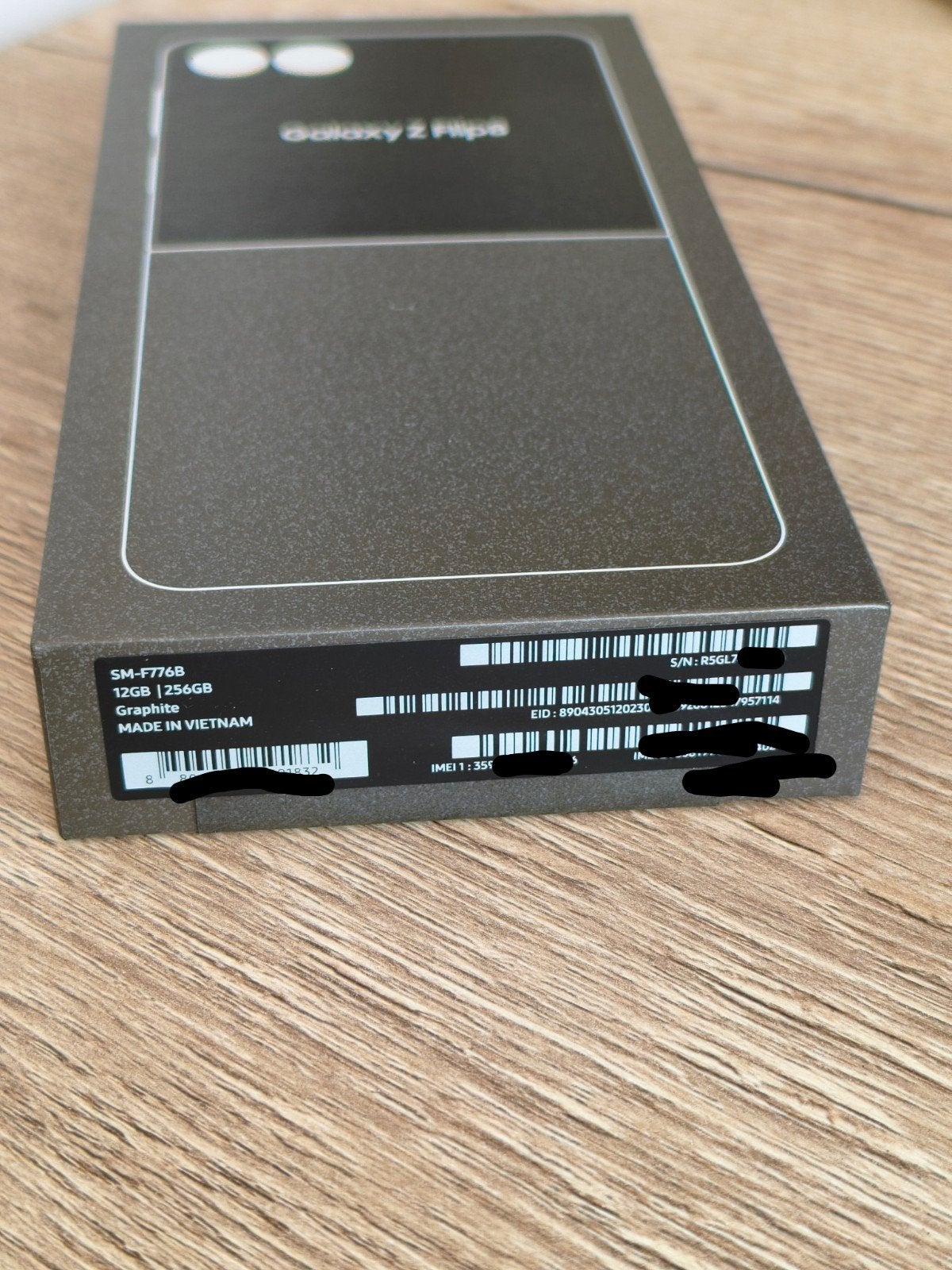 Nieuwe Samsung Z Flip 8 256GB Graphite incl. factuur, Zwart, Touchscreen, Nieuw, Ophalen of Verzenden