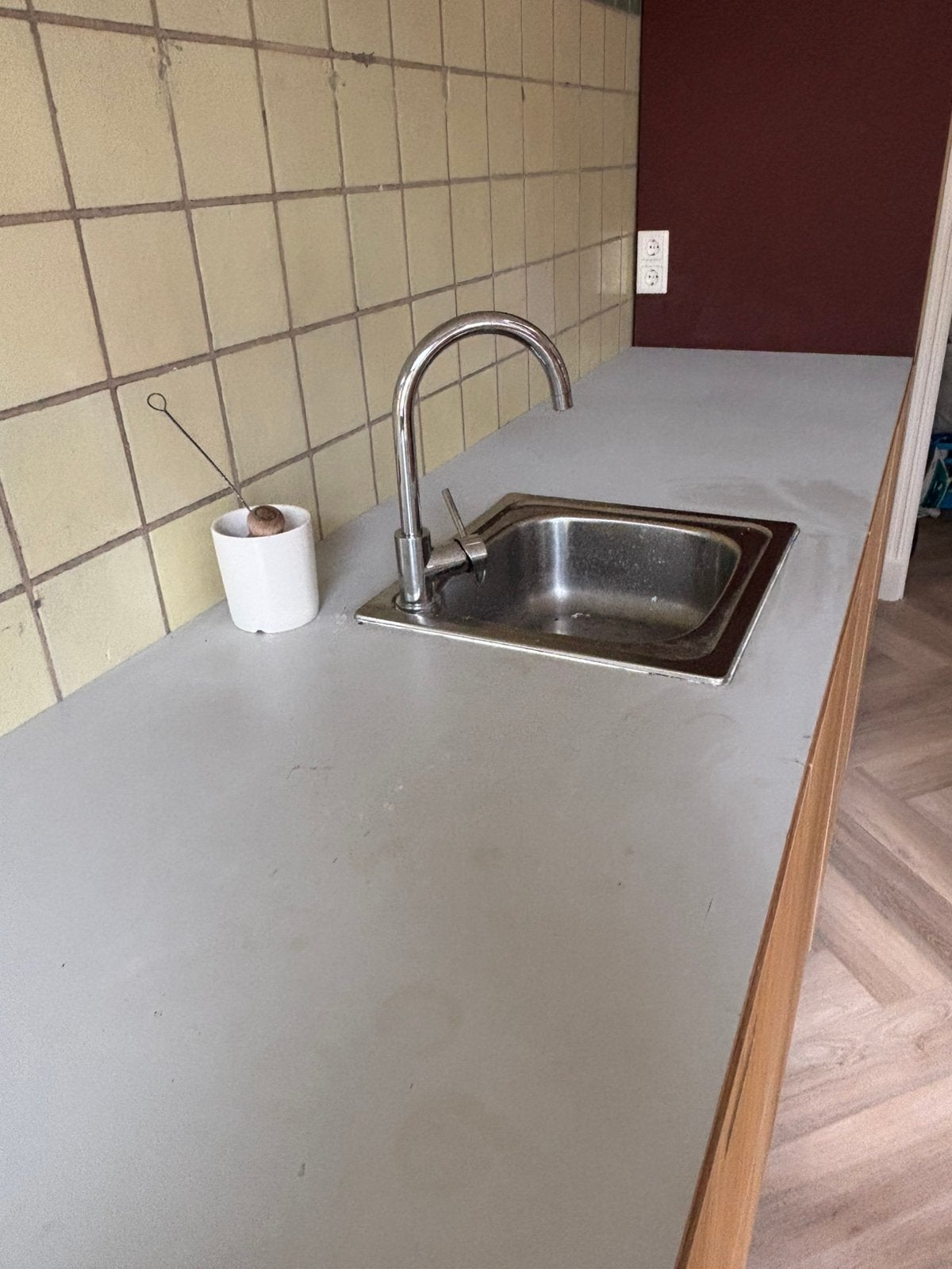 GRATIS - MOET WEG Tijdelijk keukenblad met wasbak en kraan, Ophalen, Zo goed als nieuw, Wit, Enkelwandige keuken