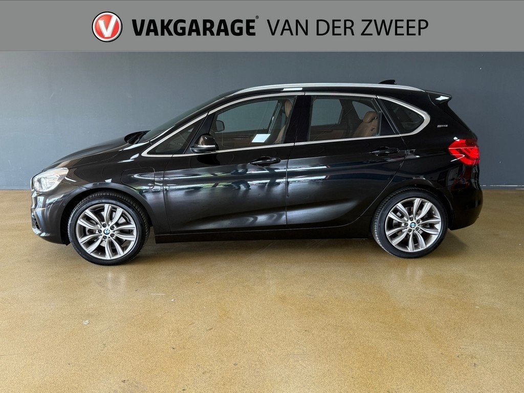 BMW 2 Serie Active Tourer 225xe Sport | HUD | Navigatie | E-, Auto's, BMW, Automaat, Gebruikt, Euro 6, Zwart