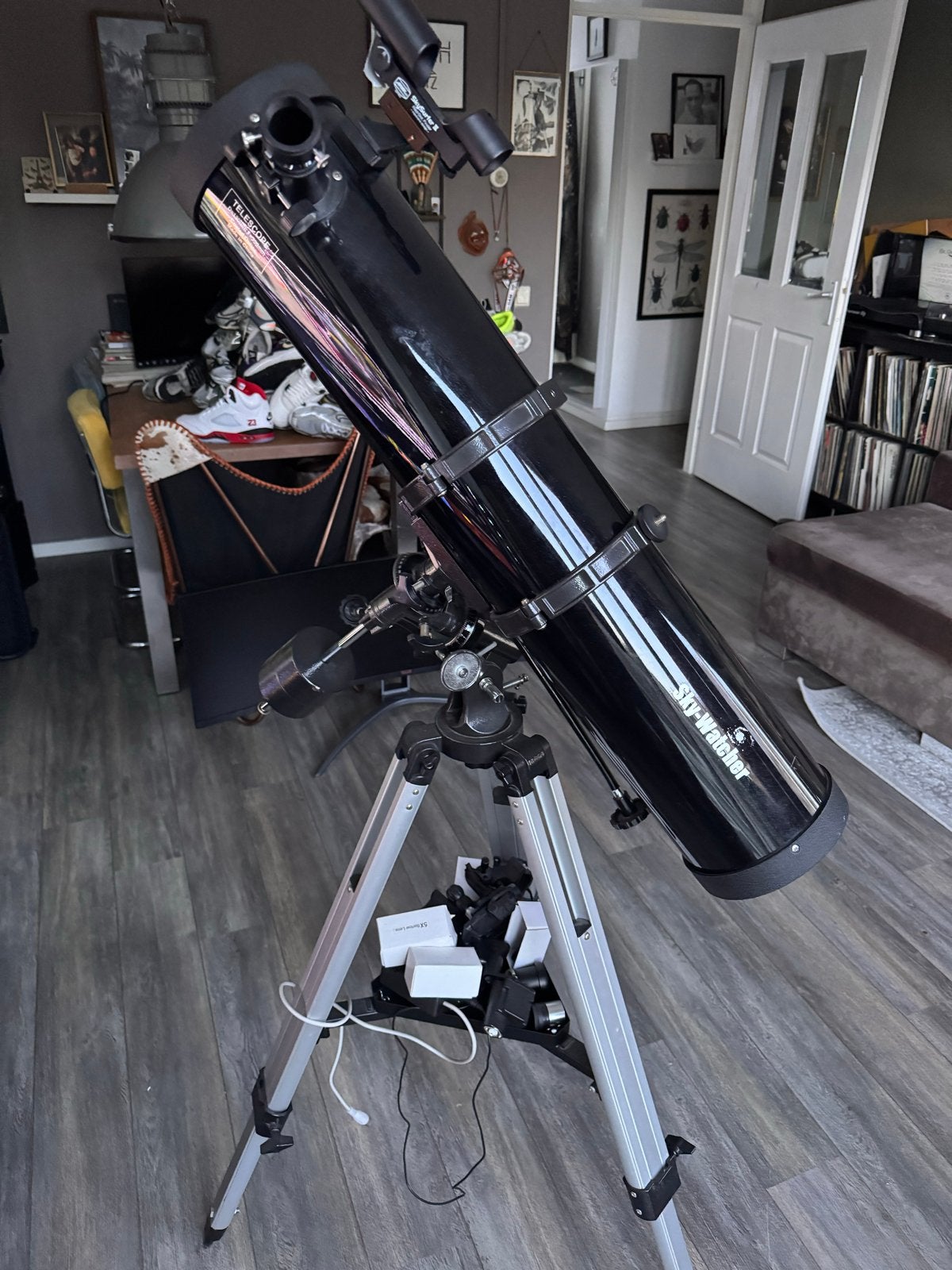 Telescoop N 130/900 Explorer EQ-2 met motor, Gebruikt, 80 tot 200 mm, Met statief, Spiegeltelescoop (reflector)