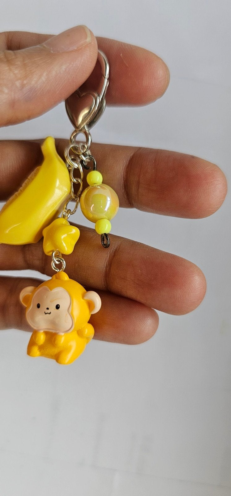 Leuke sleutelhanger met aapje en banaan, Ophalen of Verzenden, Nieuw, Knuffel of Figuurtje