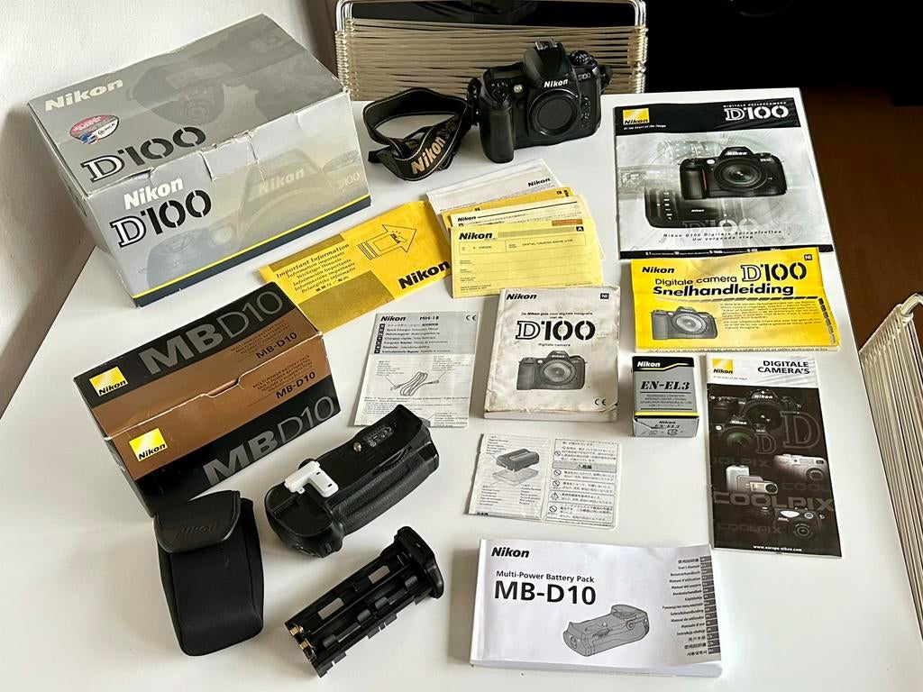 Nikon D100 Digitale SLR compleet met acc., Ophalen, Gebruikt, Spiegelreflex, Nikon