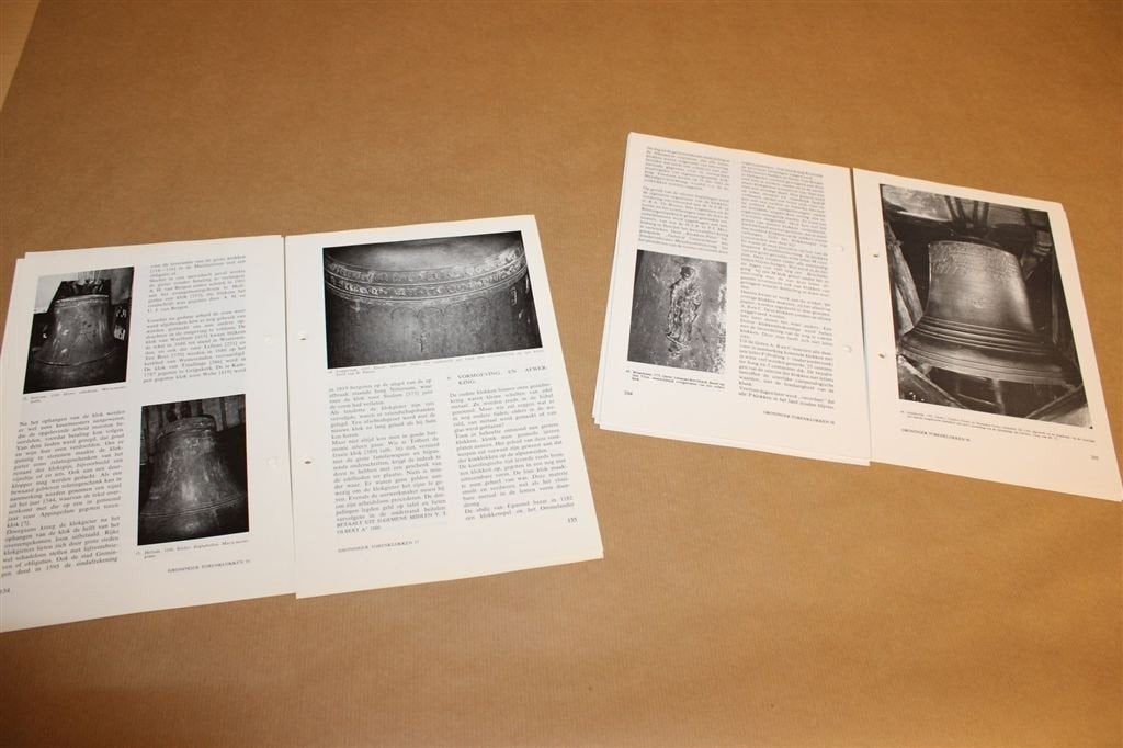 Groninger Torenklokken I & II — Groningen 1977-78, Ophalen of Verzenden, Gelezen