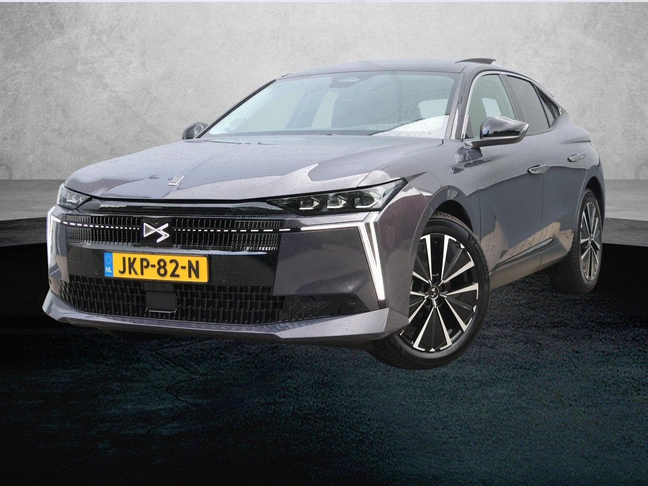 DS N°4 E-Tense Etoile Absolute Comfort Tech Pack 58.3 kWh |, Auto's, DS, Automaat, Gebruikt, 213 pk, DS 4