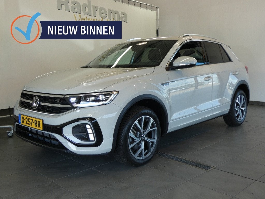 Volkswagen T-Roc 1.5 TSI R-Line Autom Virtual cockpit, Navi, Auto's, Automaat, Dealer onderhouden, 4 cilinders, 150 pk