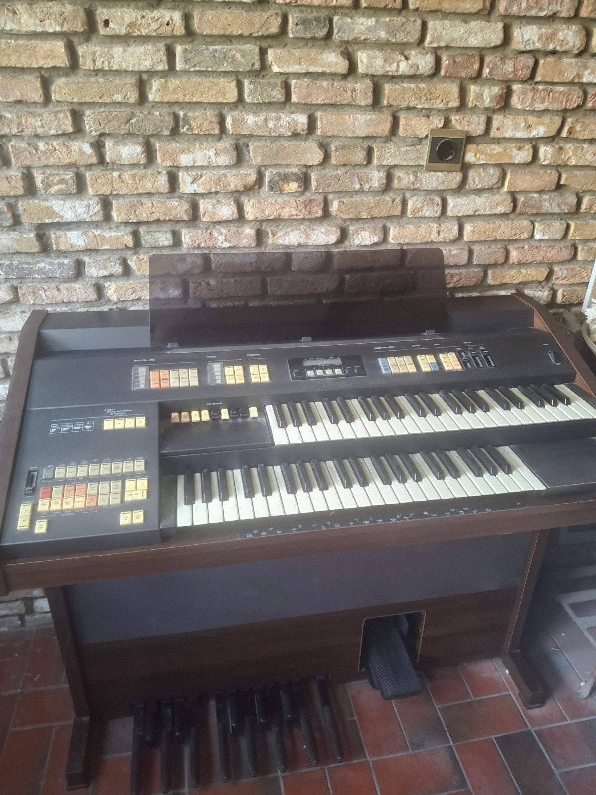Hammond X-2000 Orgel in goede staat, incl. krukje, Muziek en Instrumenten, Orgels, Ophalen
