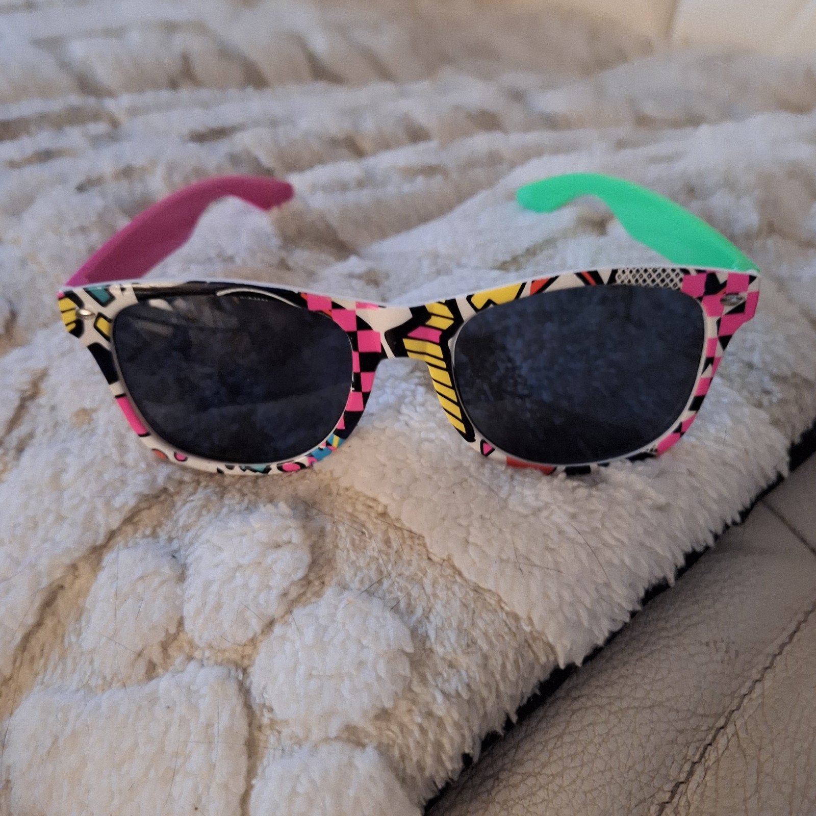 foute zonnebril 80's 90's retro gabber disco, Overige merken, Verzenden, Nieuw, Roze