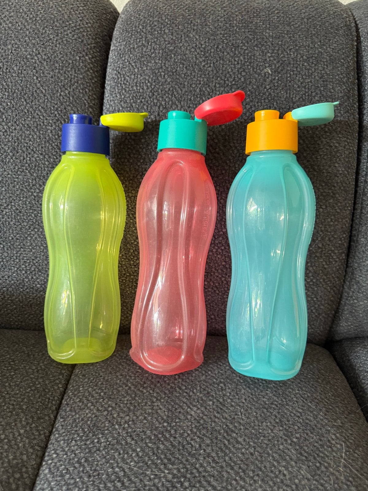 Set van 3 Tupperware drinkflessen 750 ml, Gebruikt, Overige kleuren, Ophalen of Verzenden, Drinkfles