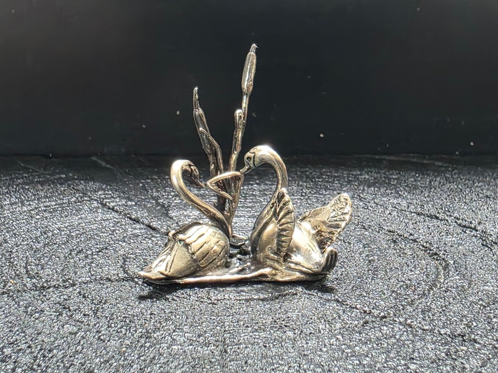 Zilveren Miniatuur Zwanenpaar met Riet - 800 Zilver, Antiek en Kunst, Verzenden, Zilver