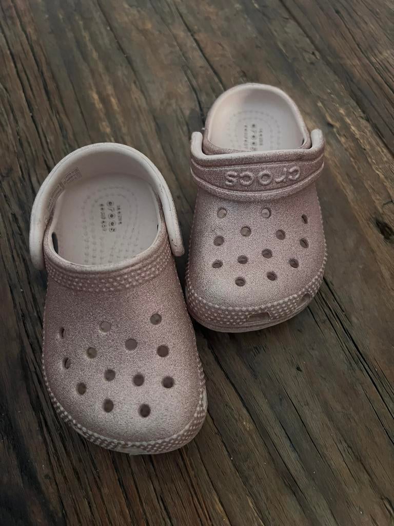 Crocs schoentjes, Ophalen of Verzenden, Zo goed als nieuw, Meisje, Schoentjes