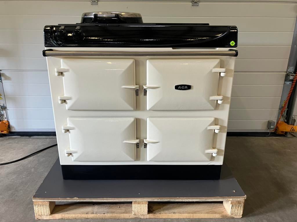 Aga eR3 serie, Witgoed en Apparatuur, Fornuizen, 60 cm of meer, Zo goed als nieuw, Gas, Vrijstaand