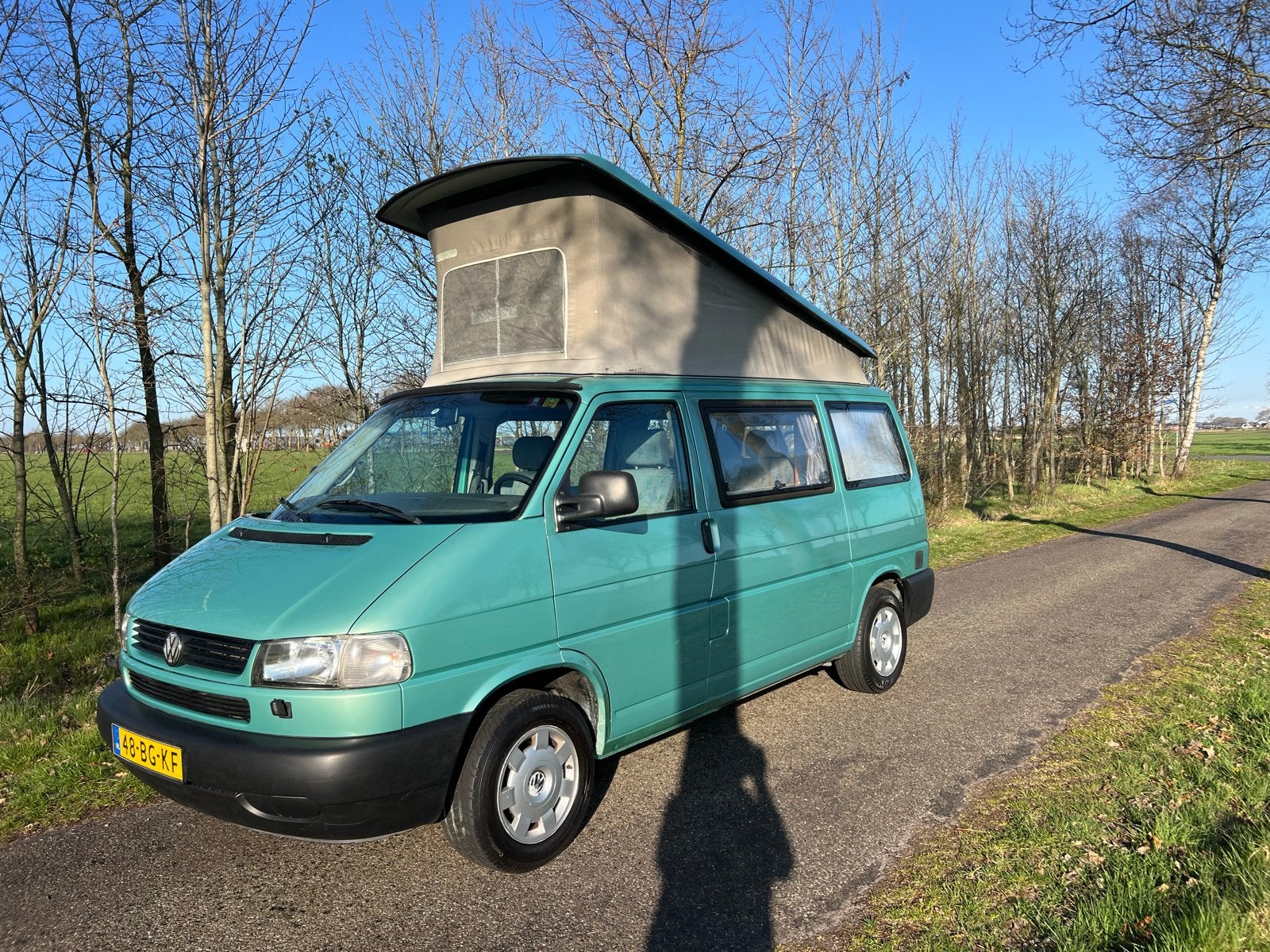 Compacte Buscamper met Hefdak en Keukenblok, Bedrijf, Tot en met 3, Koelkast, 5 tot 6 meter