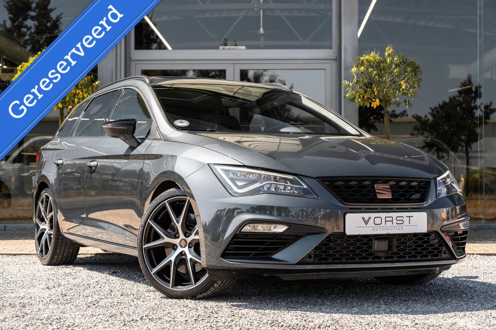 Seat Leon ST 2.0 TSI 4DRIVE CUPRA Ultimate Pano Beats Schaal, Auto's, Automaat, 15 km/l, Gebruikt, Zwart