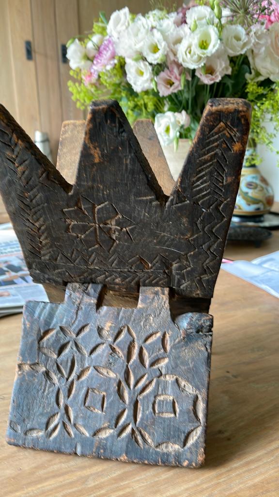 Antieke houten boekenstandaard - Handgesneden, Ophalen of Verzenden