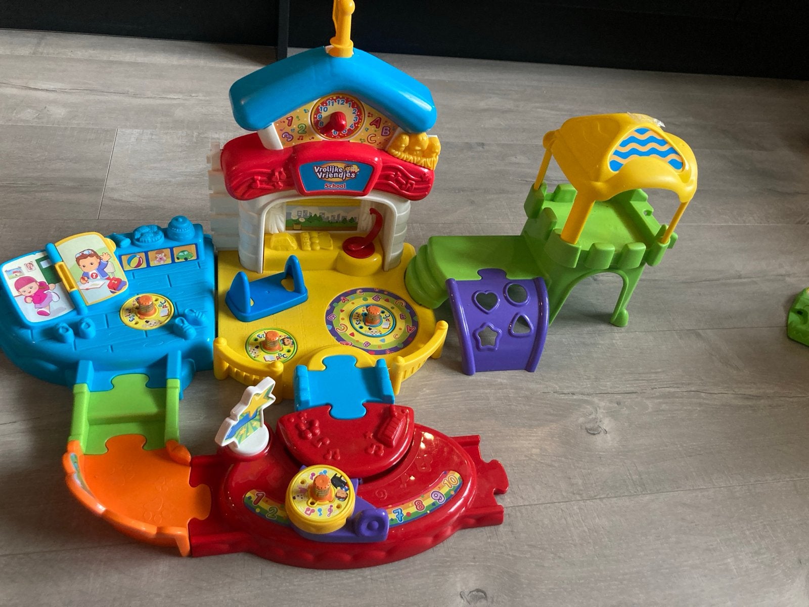 VTech Vrolijke Vriendjes School Speelset, Ophalen, Gebruikt, 2 tot 4 jaar