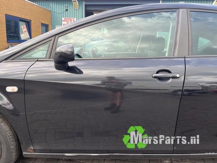 Portier 4Deurs links-voor van een Seat Leon, Gebruikt, -, Deur, -