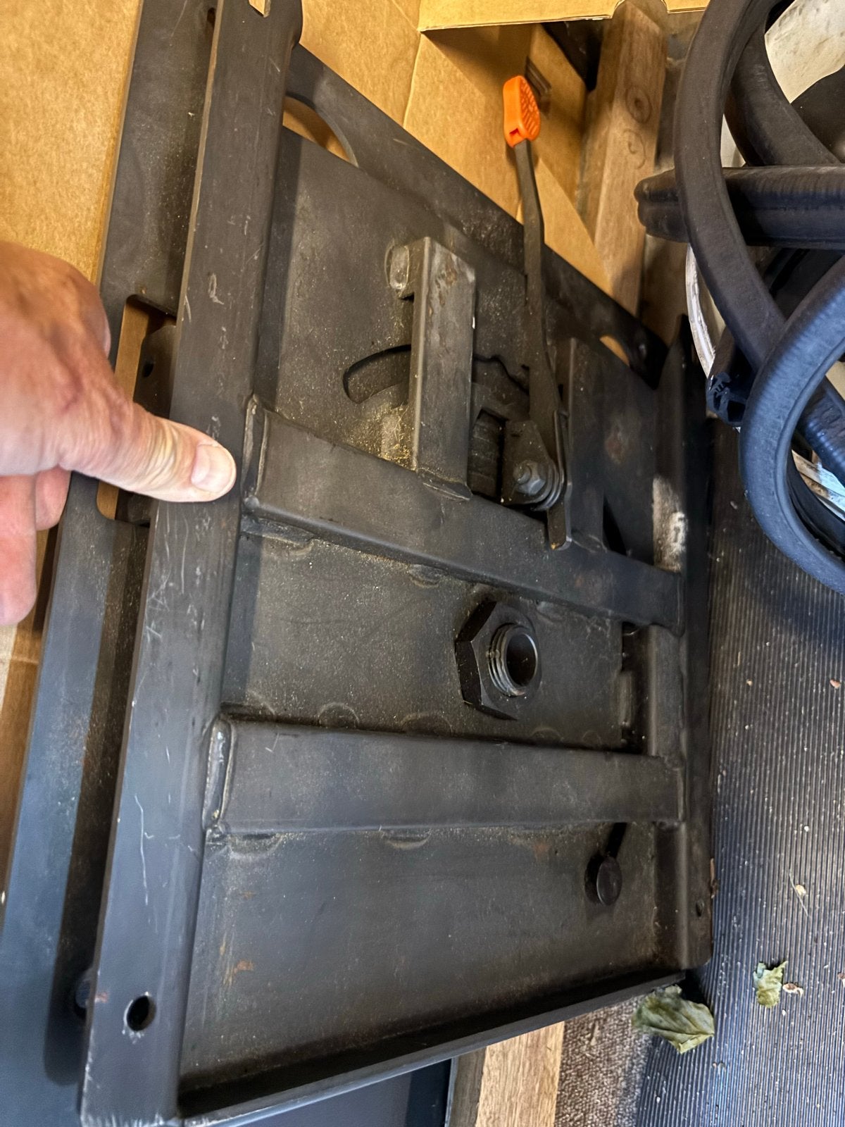 Draaiplateau bestuurdersstoel VW T5 - Gebruikt, Auto-onderdelen, Interieur en Bekleding, Volkswagen, Gebruikt, Ophalen of Verzenden