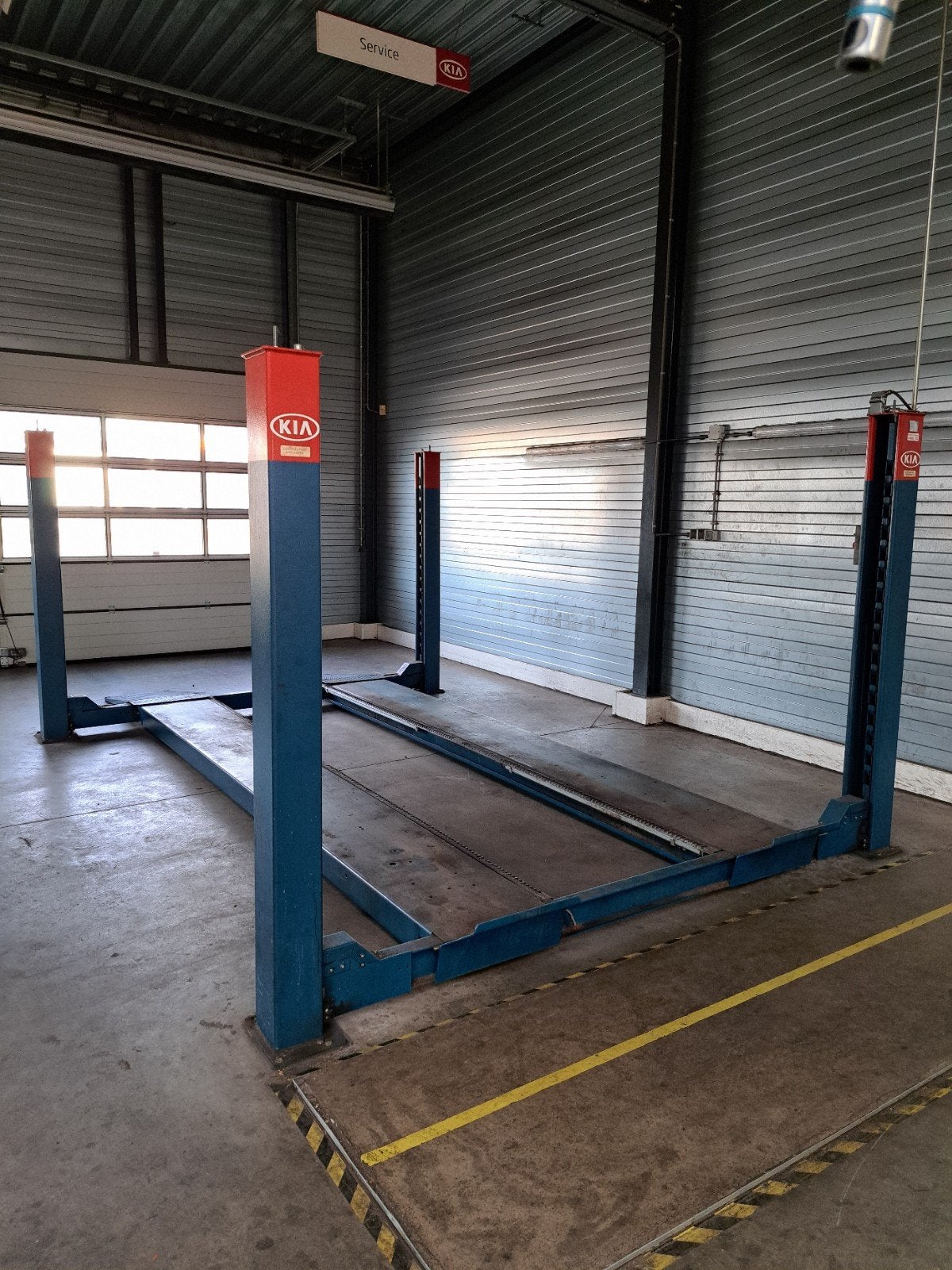 Diverse Hefbruggen voor Garage en Werkplaats, Ophalen