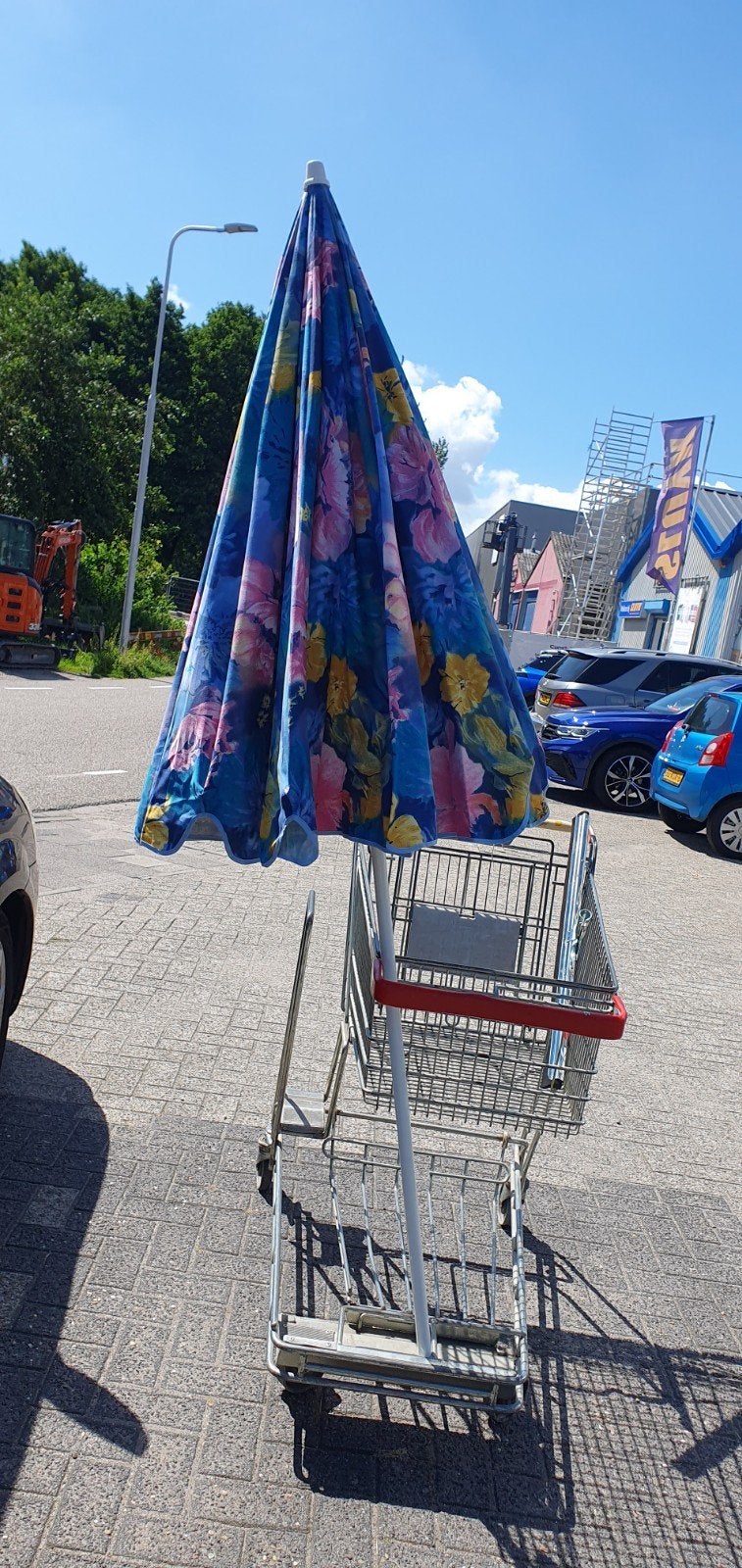 Te koop mooie parasol, Ophalen of Verzenden, Zo goed als nieuw