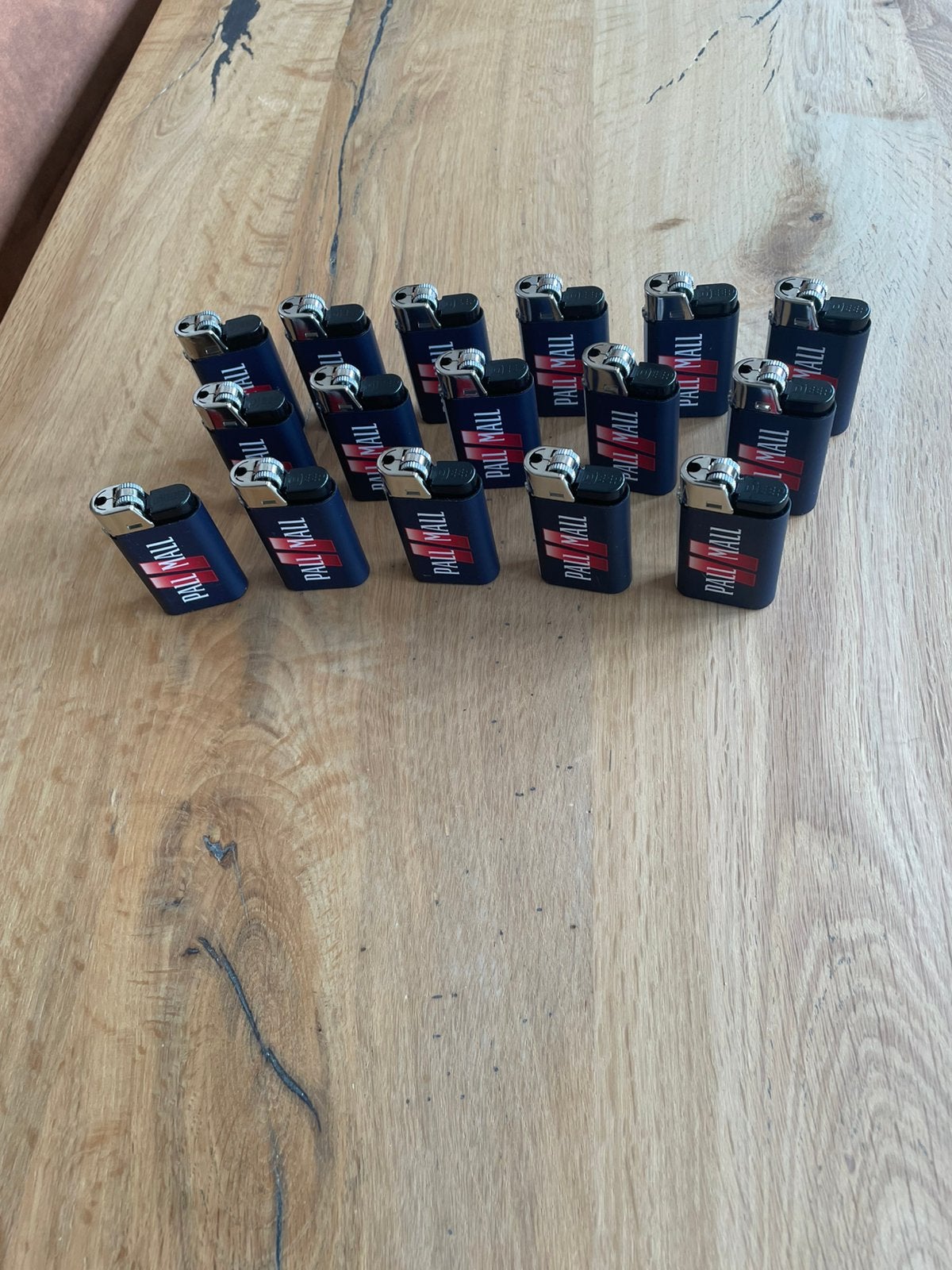 Partij Pall Mall aanstekers (18 stuks), Verzamelen, Rookartikelen, Aanstekers en Luciferdoosjes, Ophalen of Verzenden, Nieuw, Aansteker
