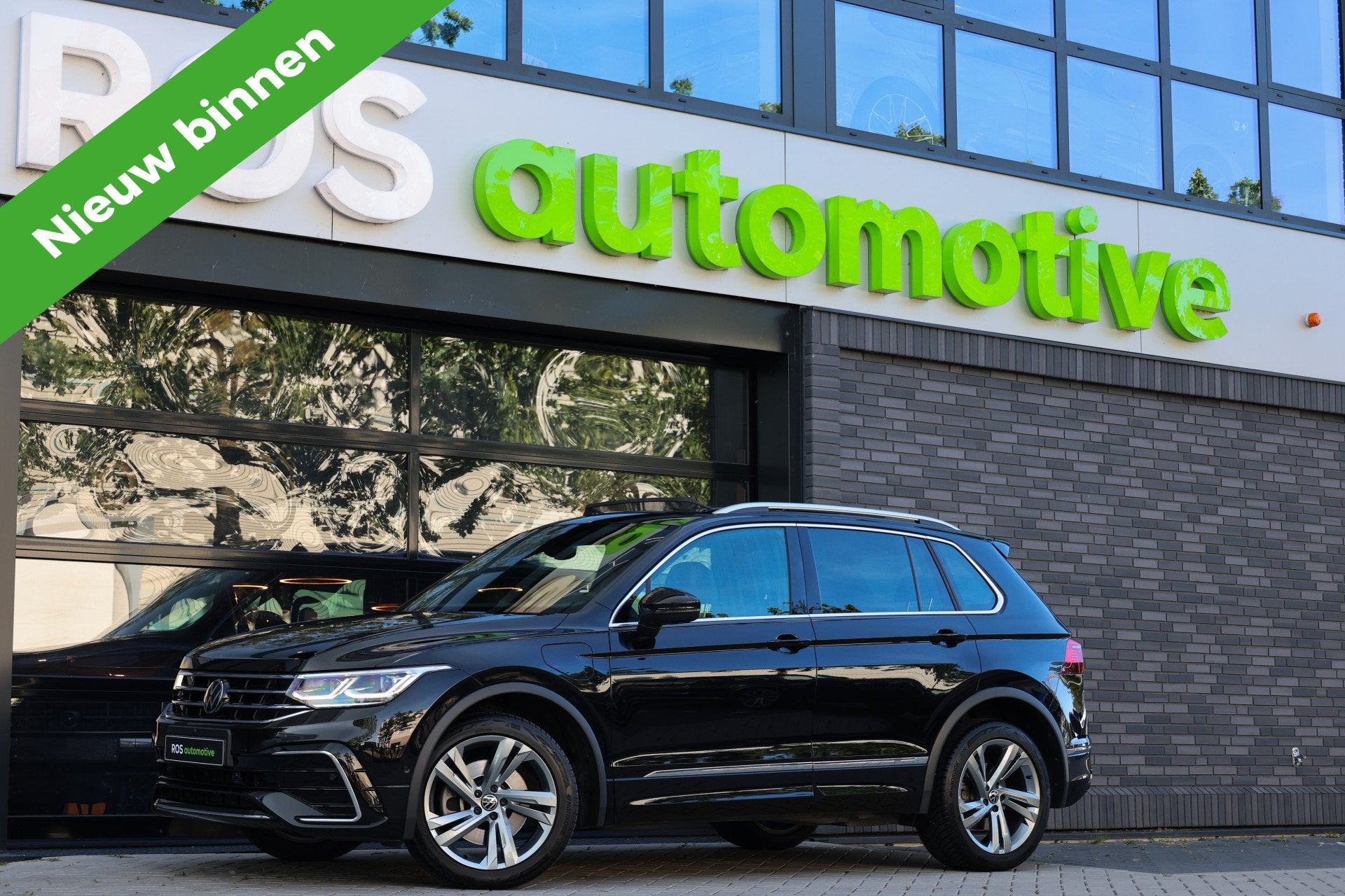 Volkswagen Tiguan 1.4 TSI eHybrid R-Line Business | BTW | 2X, Auto's, Volkswagen, 4 cilinders, Automatische klimaatregeling, Zwart