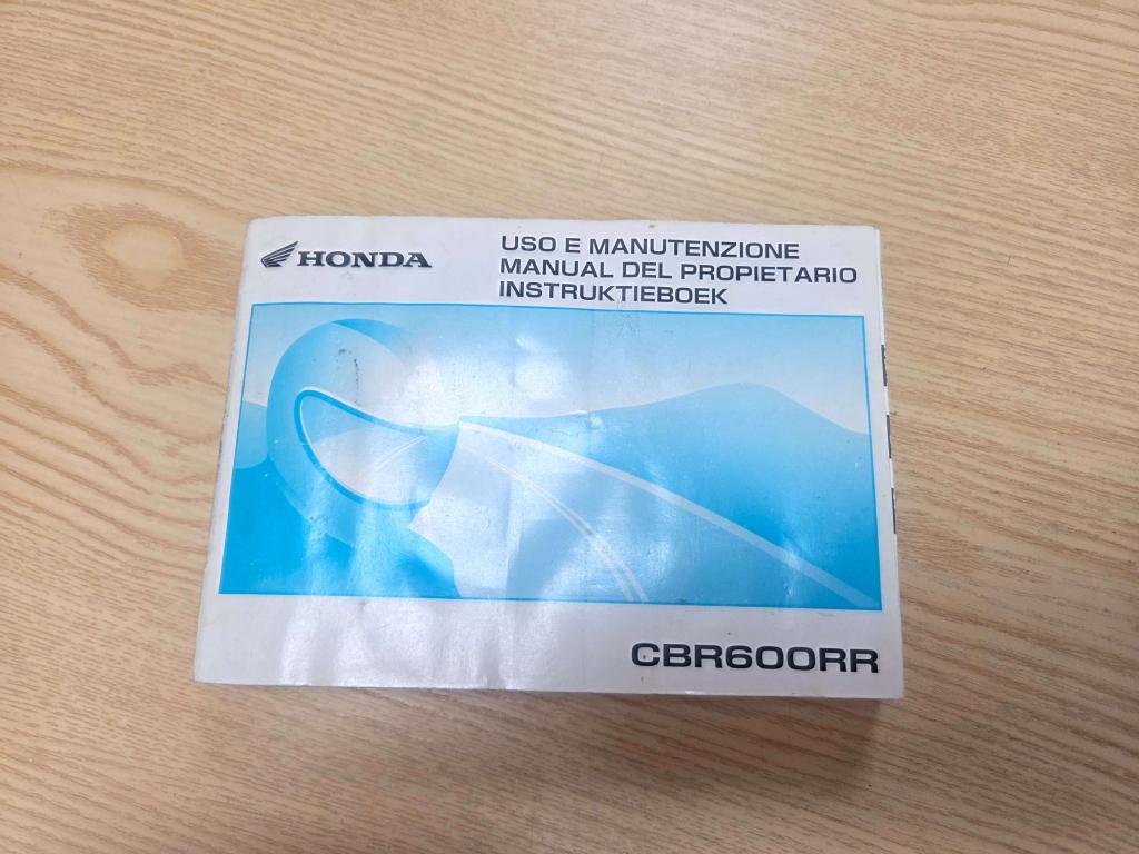 Instructieboekje handleiding Honda CBR 600 RR 2004, Niet ingevuld, Gebruikt, Niet ingevuld, Ophalen of Verzenden