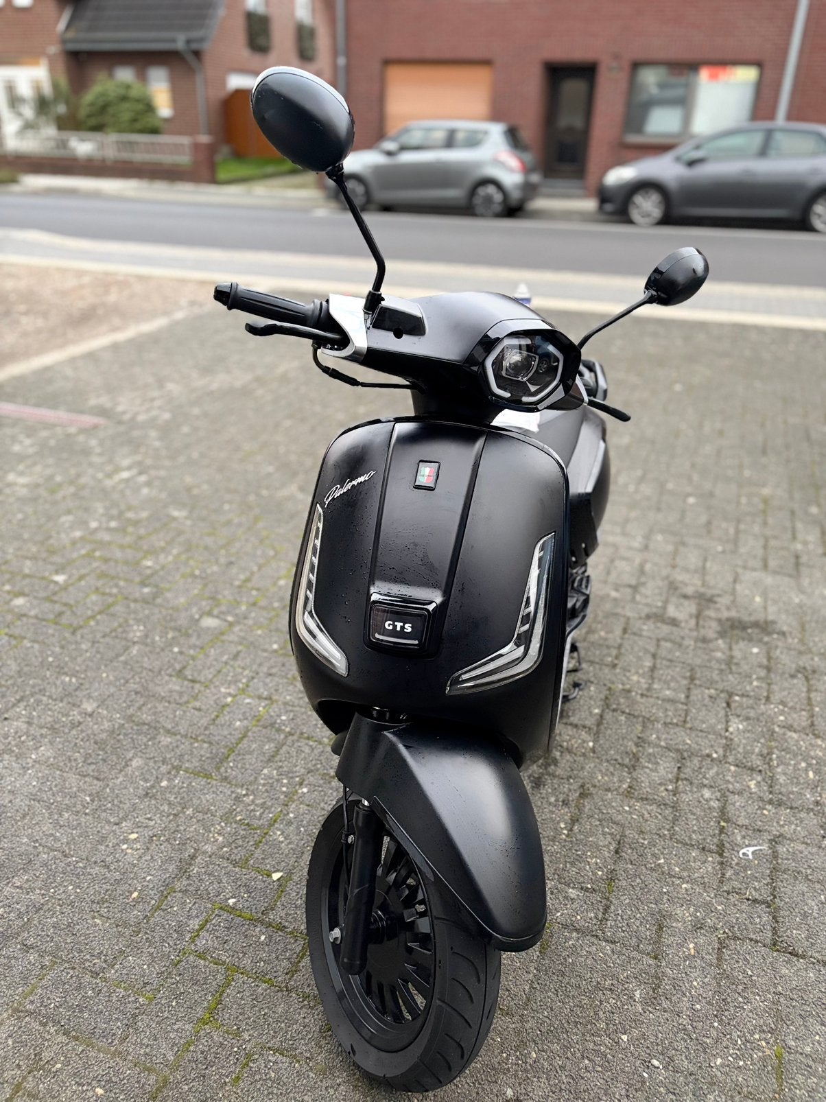 Palermo GTS 2024 zwart – 4.500 km – nieuw + accessoires, Fietsen en Brommers, Ophalen, Zo goed als nieuw, Overige typen, Overige merken