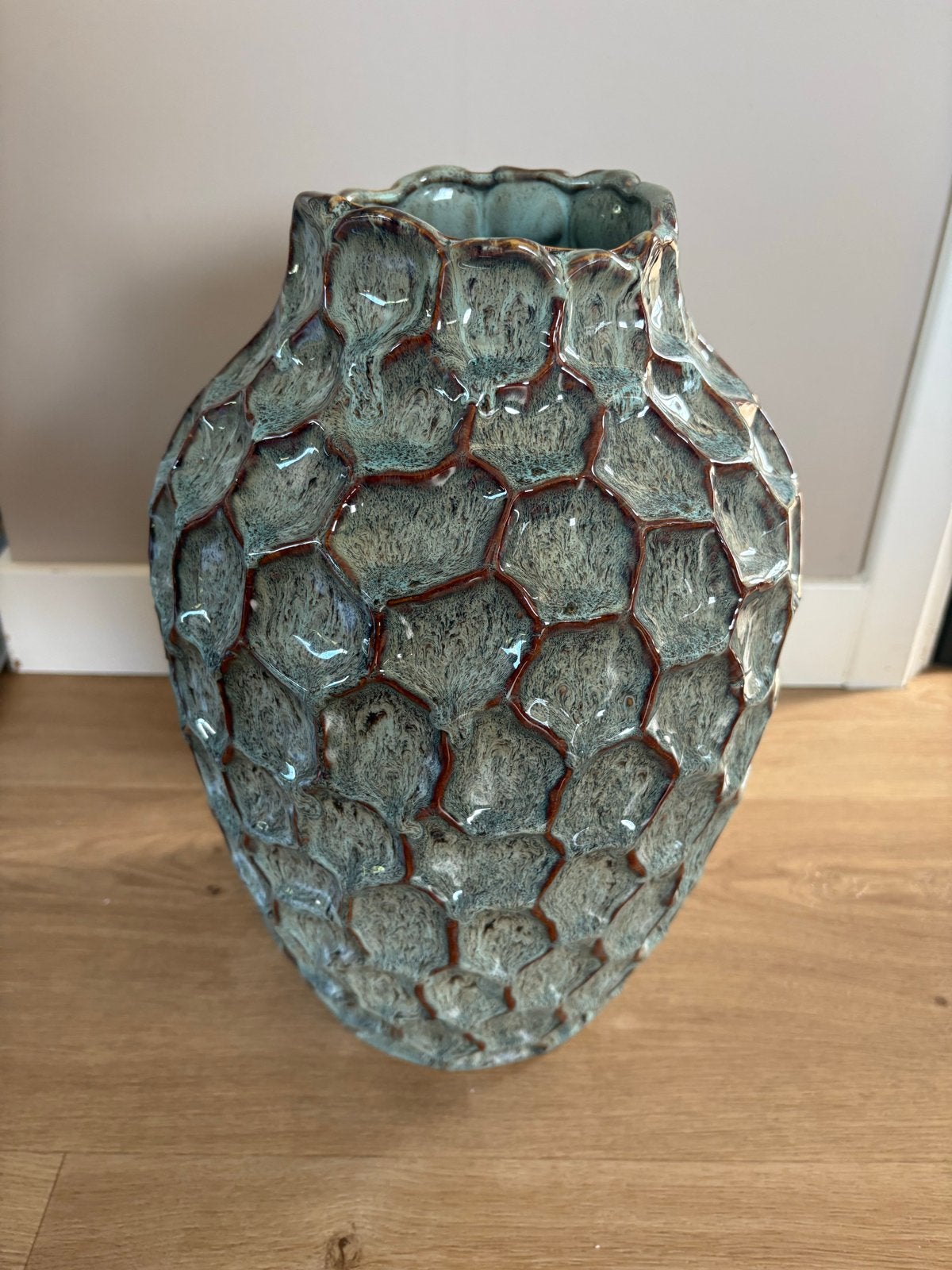 Bella Arte vaas met honingraatpatroon, 39 cm hoog, Ophalen