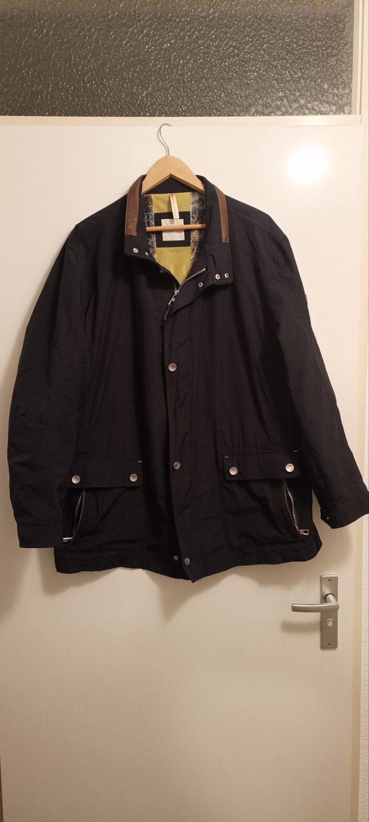bugatti heren jas maat 58 donkerblauw, Ophalen of Verzenden, Zo goed als nieuw, Maat 56/58 (XL), Blauw