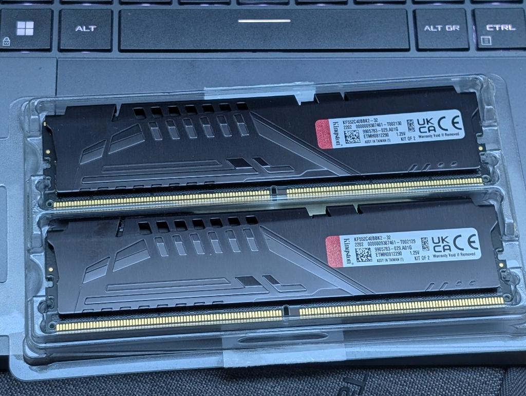 Kingston FURY KF552C40BBK2-32 (2x16gb) DDR5 RAM, Computers en Software, RAM geheugen, 32 GB, Ophalen of Verzenden, Zo goed als nieuw