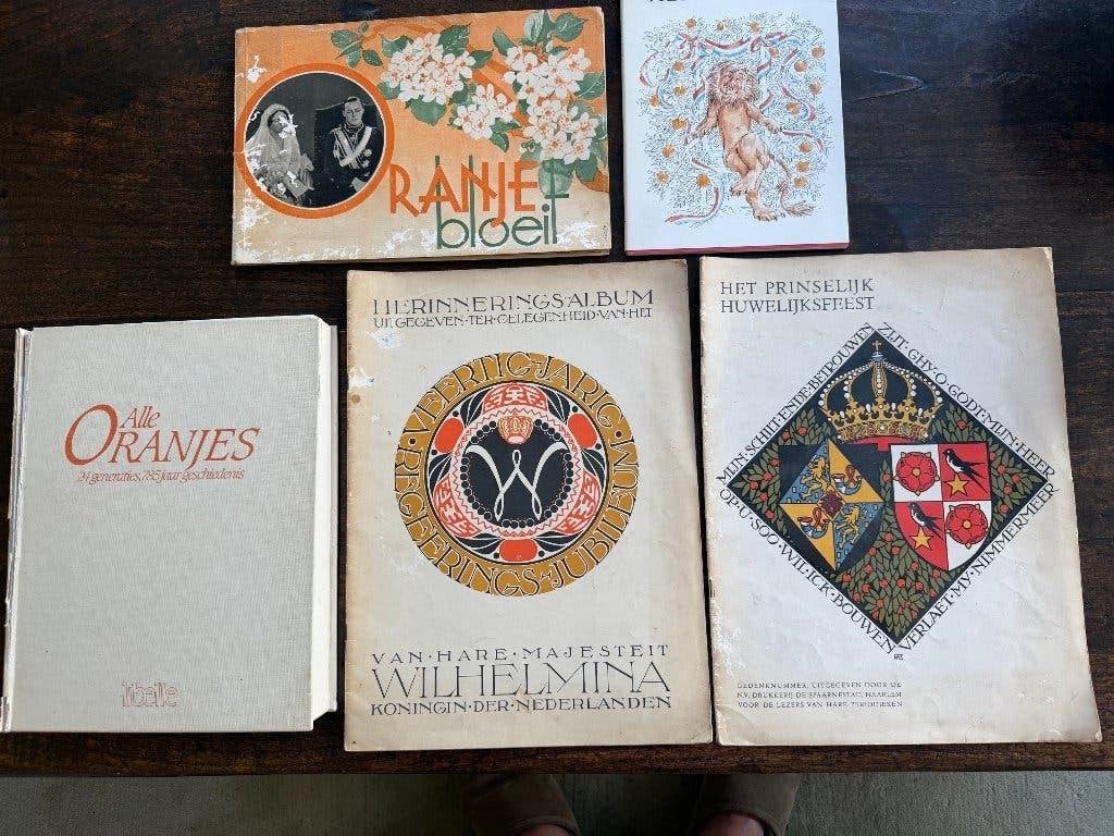 Huis van Oranje geschiedenis, Verzamelen, Koninklijk Huis en Royalty, Ophalen of Verzenden, Gebruikt, Nederland, Tijdschrift of Boek