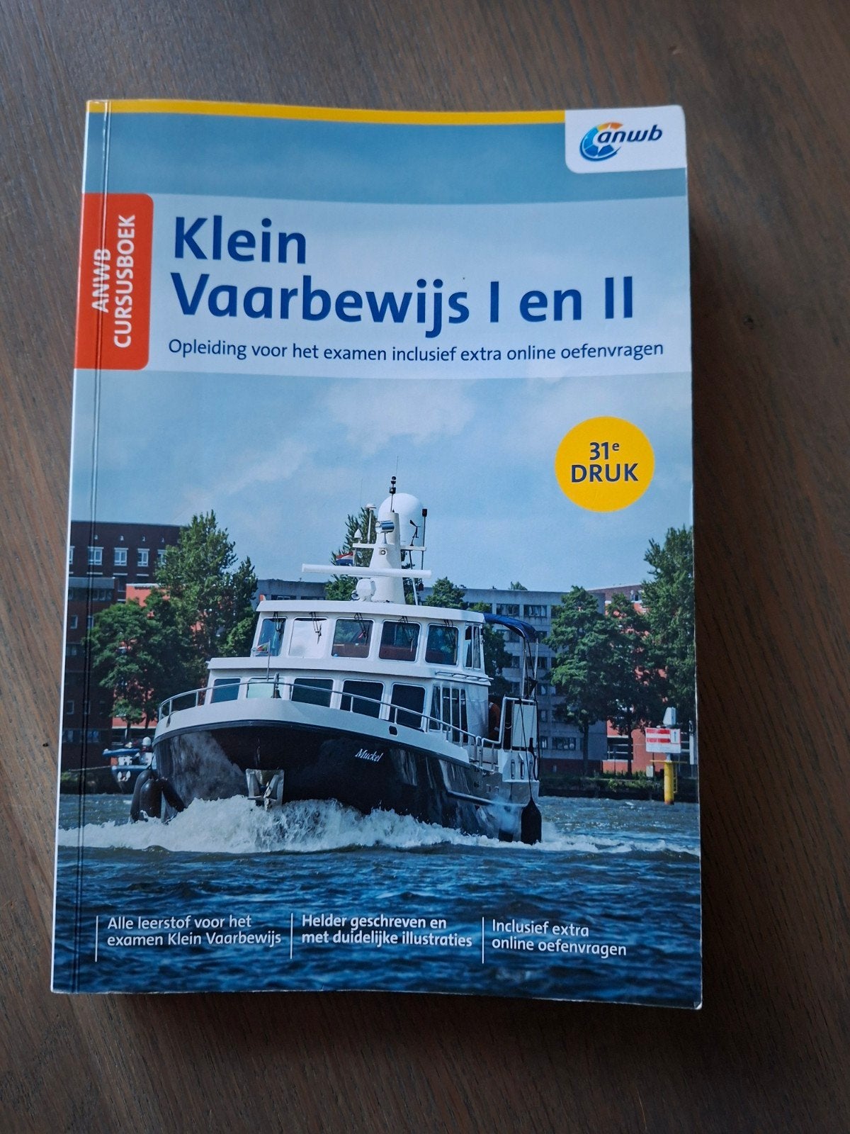 ANWB Klein Vaarbewijs I en II Cursusboek (31e druk), Boeken, Ophalen of Verzenden, Zo goed als nieuw, Overige niveaus, ANWB