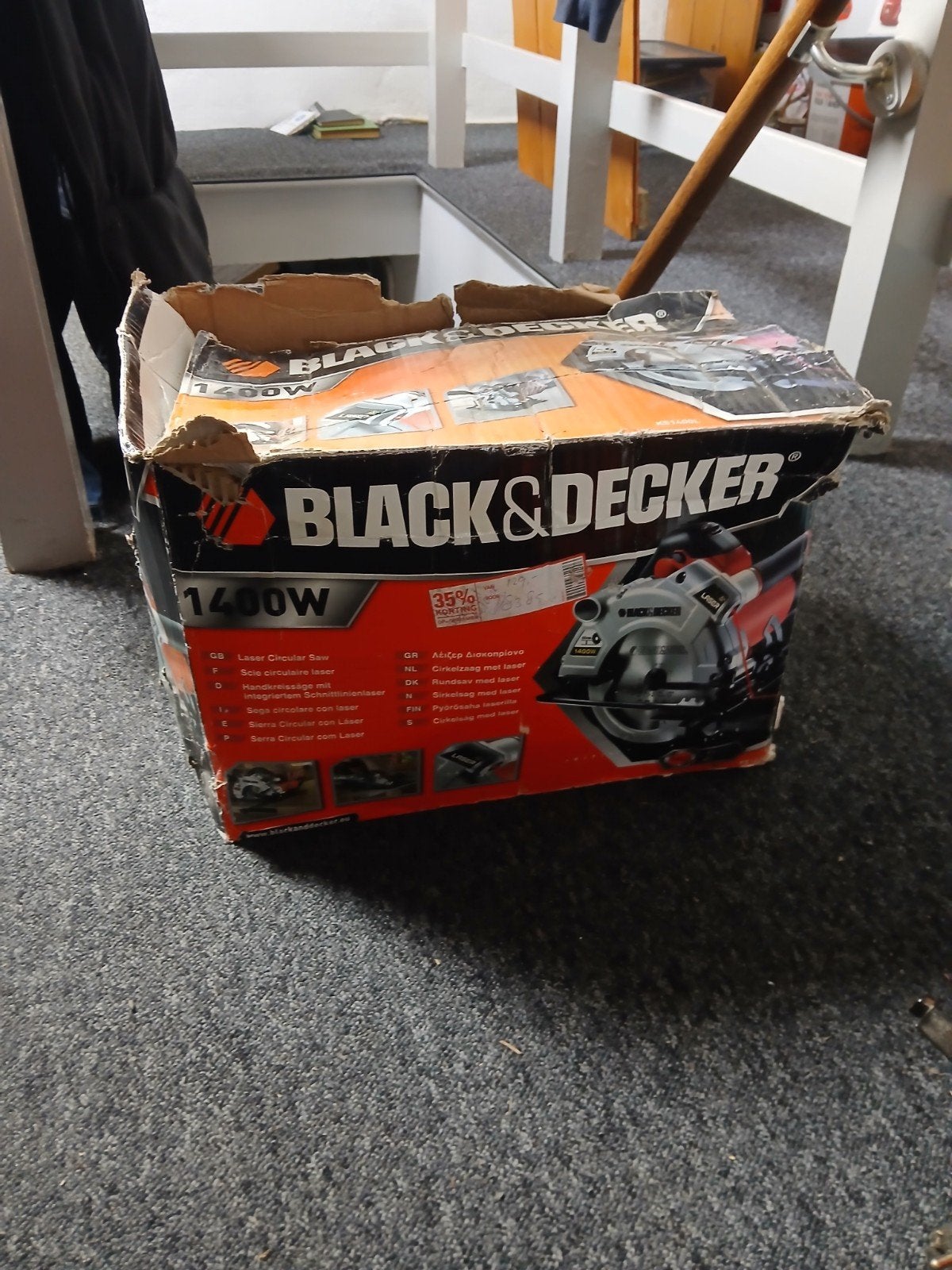 afkortzaag black en decker met laser super goed ding, Black+Decker, Ophalen of Verzenden, Zo goed als nieuw, Afkortzaag