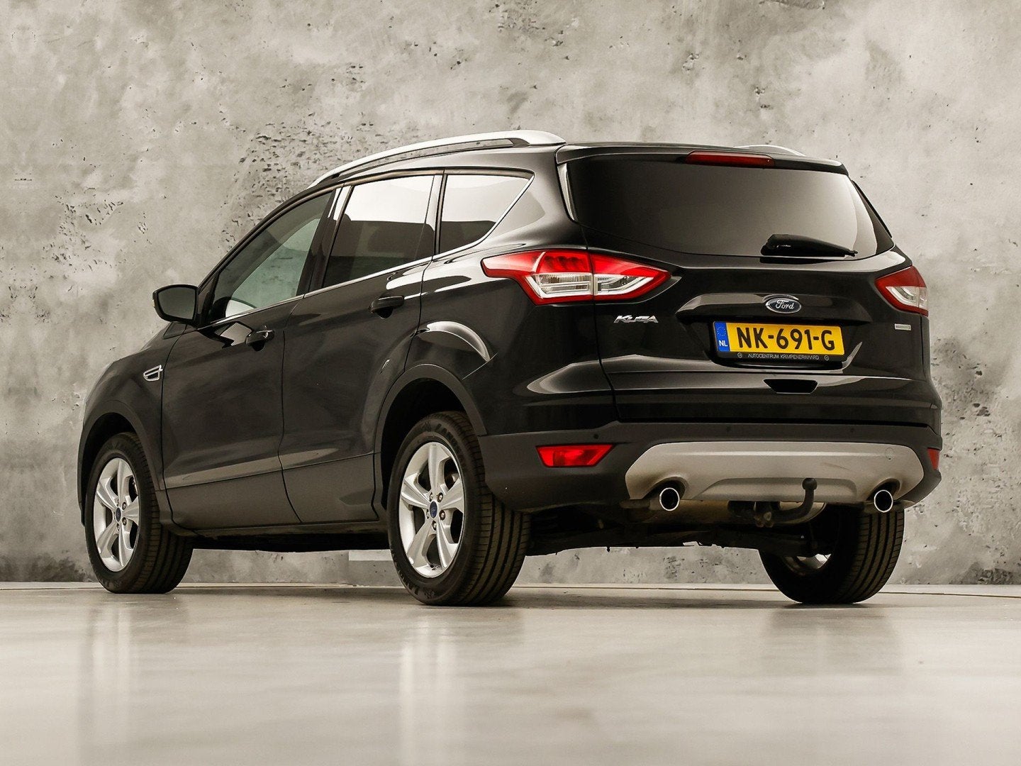 Foto 2 van Ford Kuga 1.5 Titanium Sport 150Pk (NAVIGATIE, CLIMATE, STOE