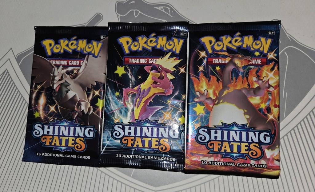 Pokémon Shining Fates boosterpacks, Hobby en Vrije tijd, Verzamelkaartspellen | Pokémon, Ophalen of Verzenden, Zo goed als nieuw