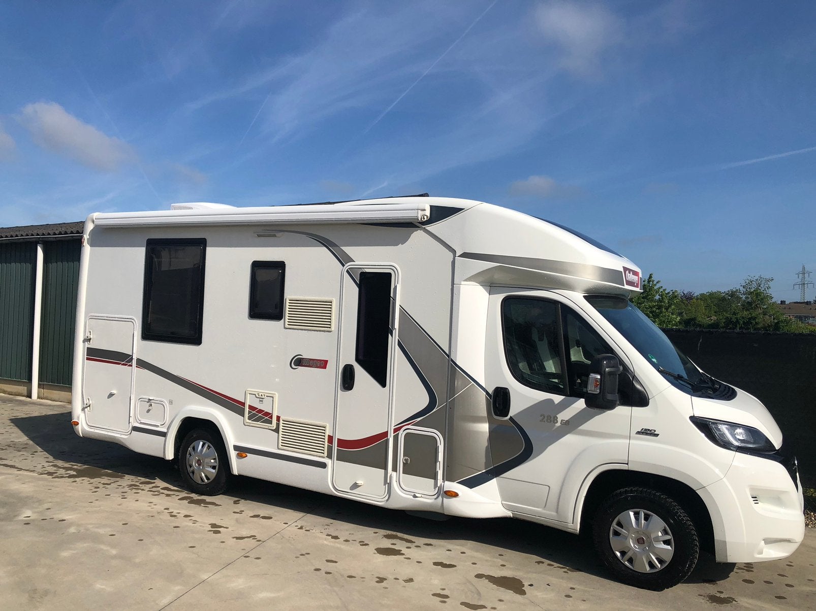 Caravans And Camping Nieuwstaat