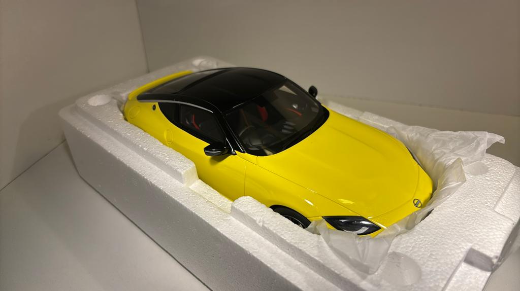 Nissan fairlady z version st yellow kyosho 1.18, Hobby en Vrije tijd, Modelauto's | 1:18, Kyosho, Ophalen of Verzenden, A, A