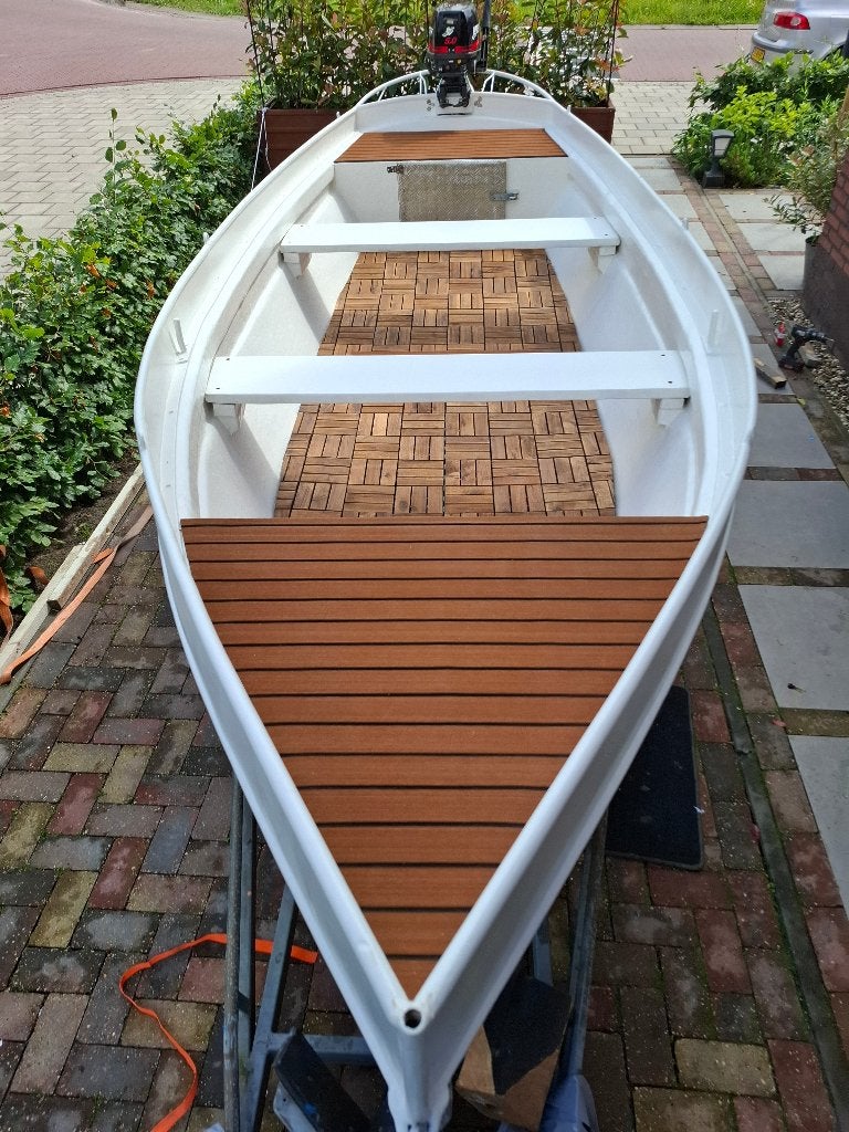 Polyester sloep/punter/visboot met Mercury 5PK incl trailer, 15 cm, 5 pk, Zo goed als nieuw, Antifouling
