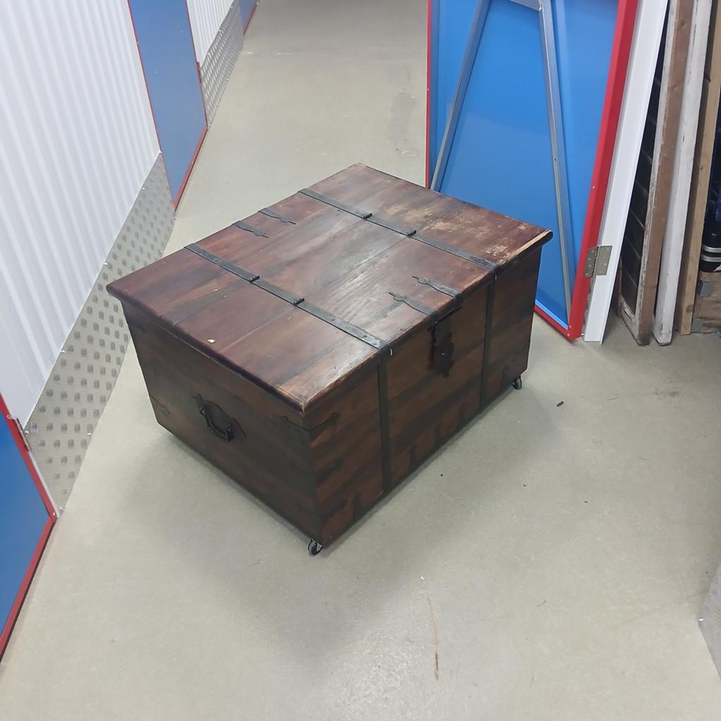 Antieke houten kist op wieltjes, Huis en Inrichting, Woonaccessoires | Kisten, Gebruikt, 100 tot 150 cm, 50 tot 75 cm, 75 tot 100 cm