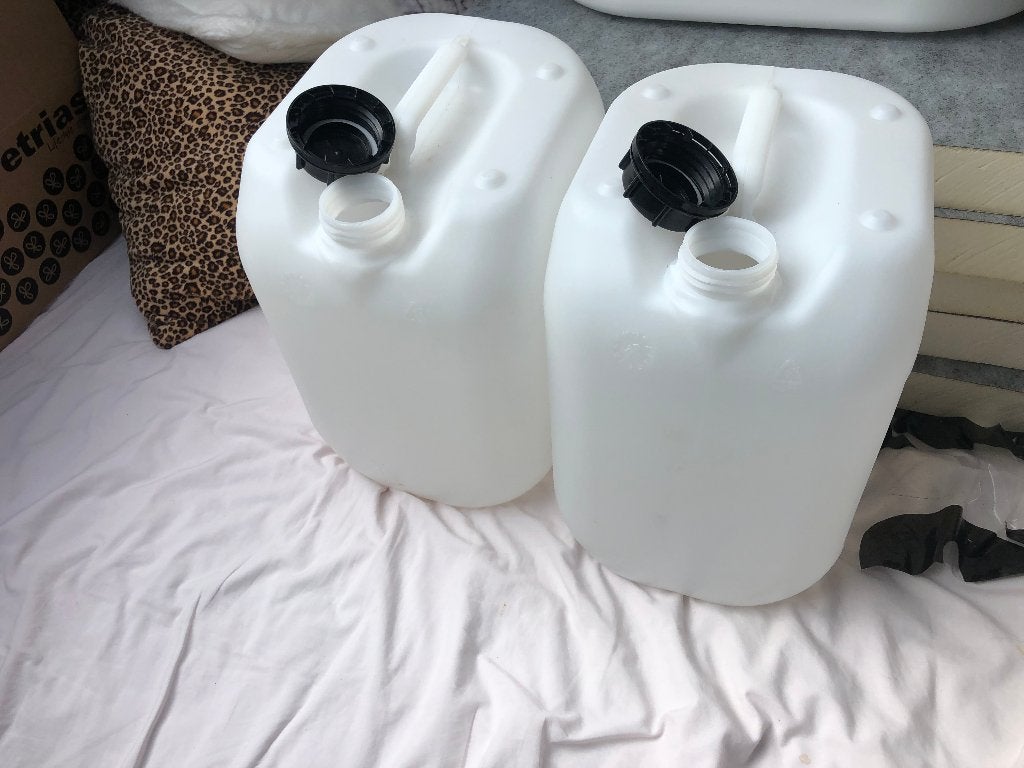 Water jerrycans 20 liter., Ophalen of Verzenden, Zo goed als nieuw
