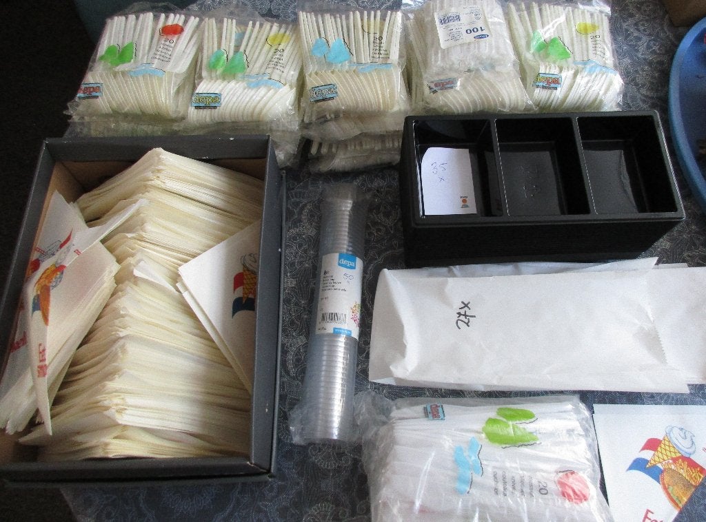 wegwerpservies: lepels, messen. friteszakjes, bakjes, cups, Ophalen of Verzenden, Nieuw, Overige typen, Overige
