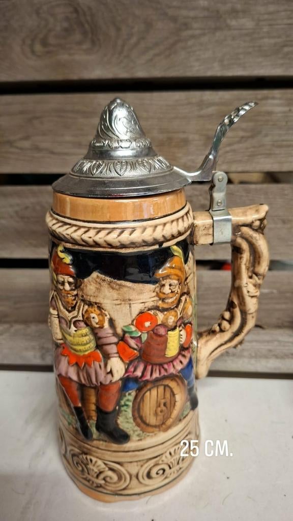 Vintage Bierpul/Muziekdoos met Reliëfdecoratie - 25 cm, Ophalen of Verzenden