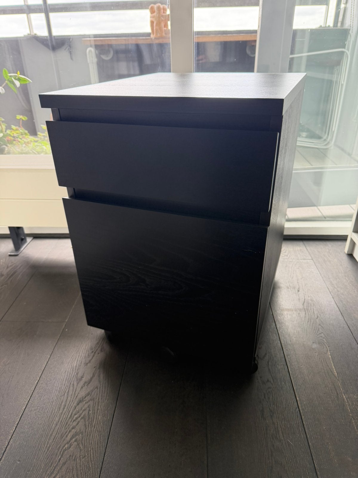 Zwart ladenkastje Malm van Ikea, Huis en Inrichting, Kasten | Ladekasten, Ophalen, Gebruikt, Overige materialen