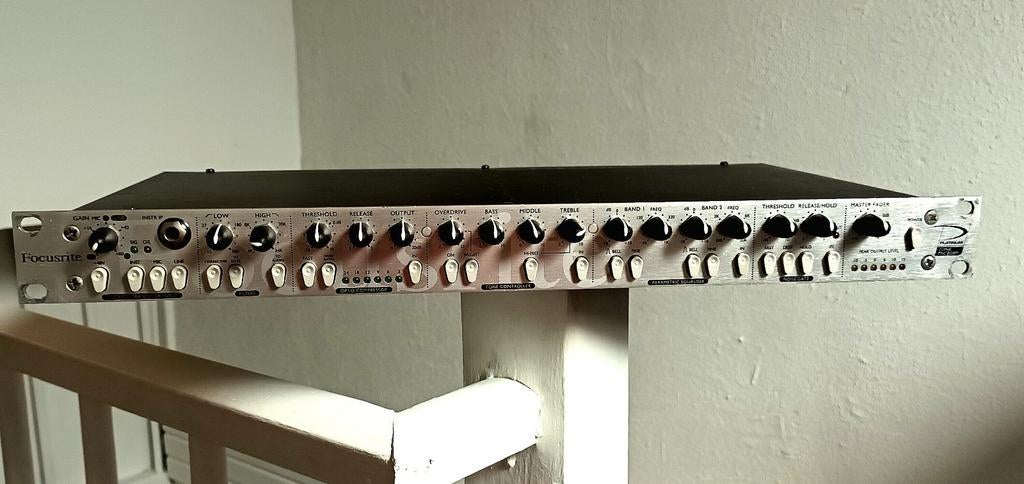 Focusrite Platinum Tone factory (voor alle instrumenten), Muziek en Instrumenten, Effecten, Ophalen, Gebruikt, Delay of Echo