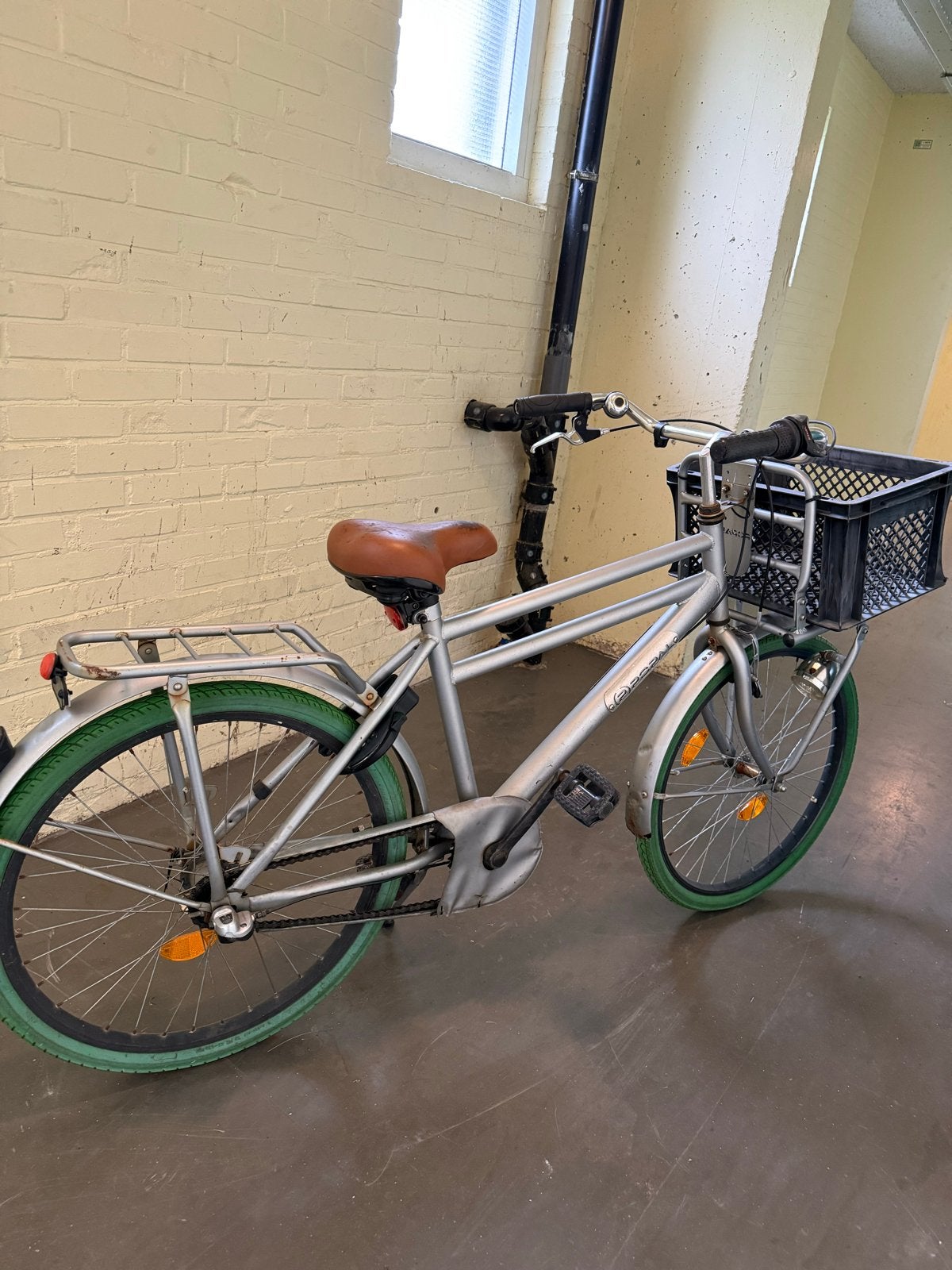 Sparta Transportfiets met mand en slot, Ophalen, Gebruikt