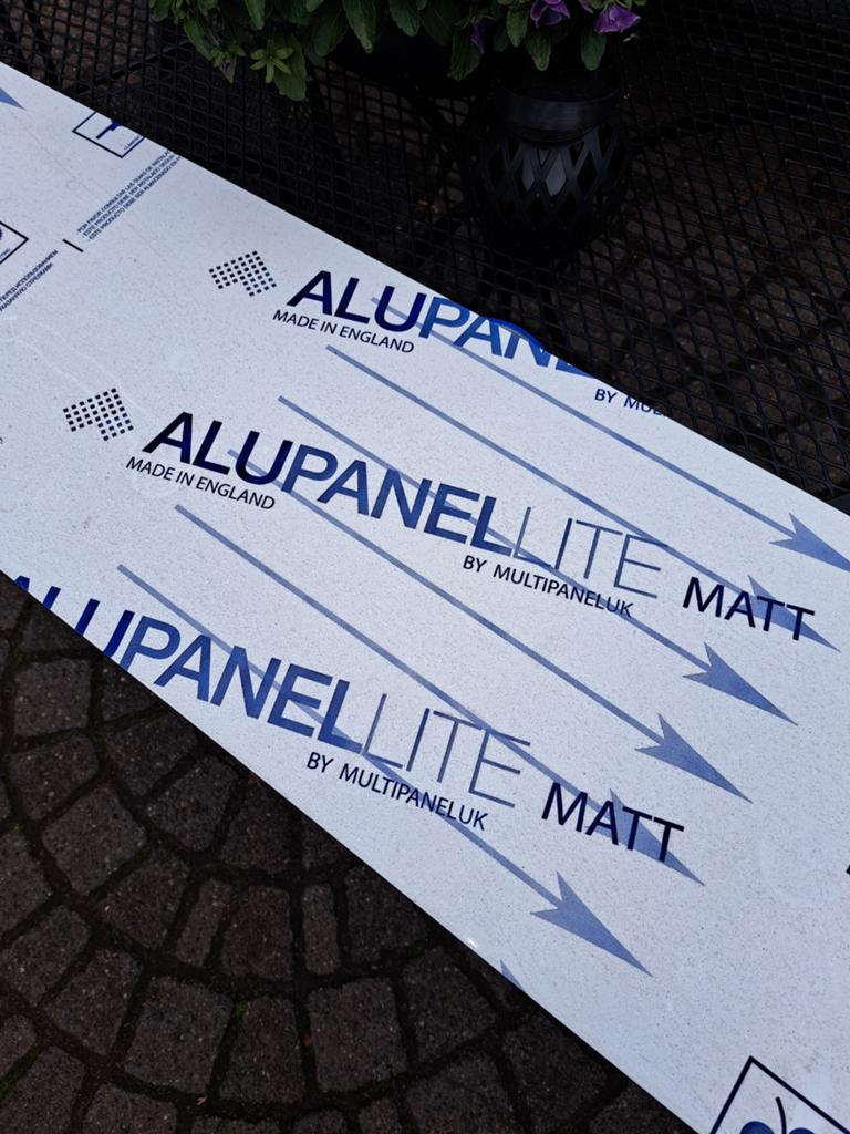 Nieuwe Alupanel gevelbekleding.Wit en Zwart, Doe-het-zelf en Verbouw, Platen en Panelen, Ophalen, Nieuw, Overige materialen, Minder dan 20 mm
