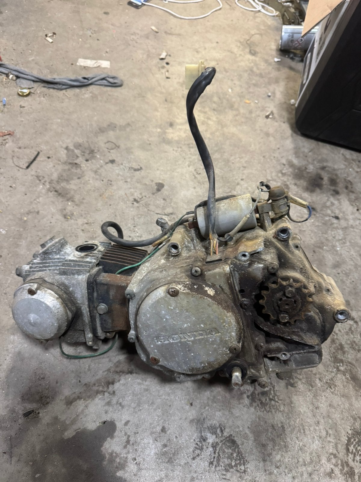 Motorblok honda S90, Fietsen en Brommers, Ophalen, Zo goed als nieuw, Blok, Overige merken