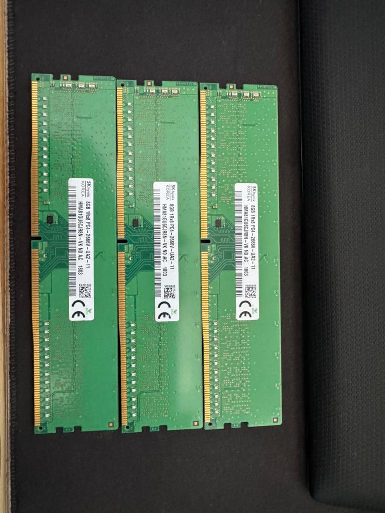 3X 8GB DDR4 ram geheugen, Computers en Software, RAM geheugen, Ophalen of Verzenden, Zo goed als nieuw, DDR4, Desktop