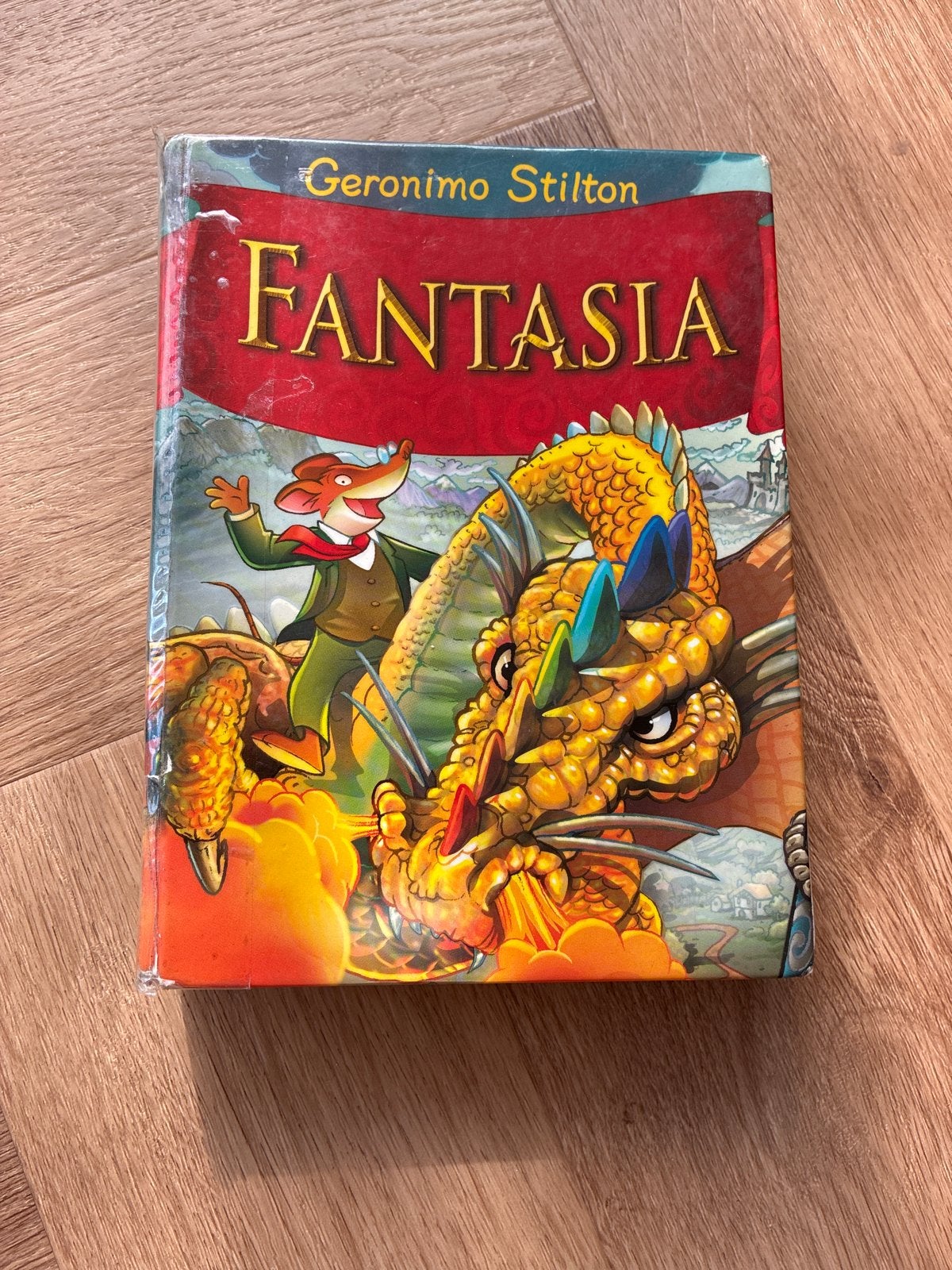 Geronimo Stilton - Fantasia, Boeken, Fantasy, Ophalen of Verzenden, Gelezen