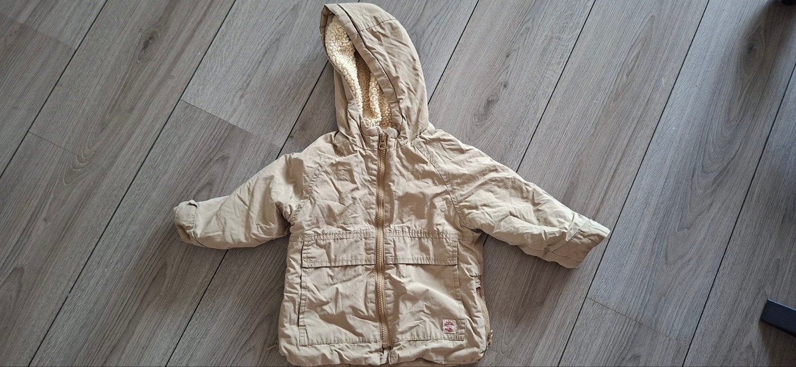Zara Baby Jas Maat 92 - Beige met Teddy Voering, Jongen of Meisje, Ophalen of Verzenden, Zo goed als nieuw, Zara